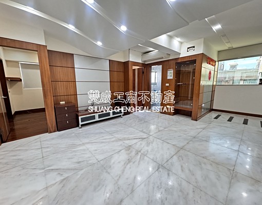 榮富2+1邊間大兩房~小家庭夫妻最適合的空間 - Image 11