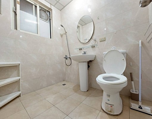 *近捷運公園2樓*0928892819黃 - Image 6