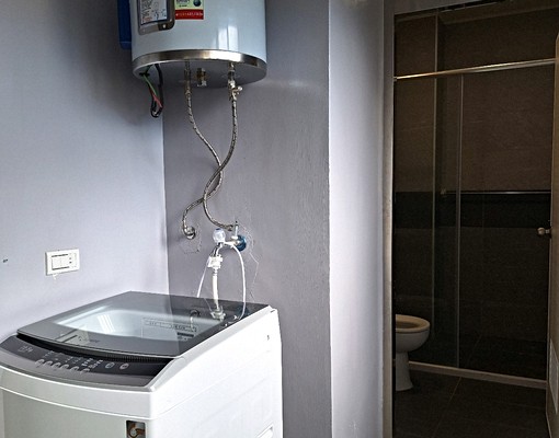 近國際夜市,生活機能佳,兩房大空間,家電家具齊全 - Image 9