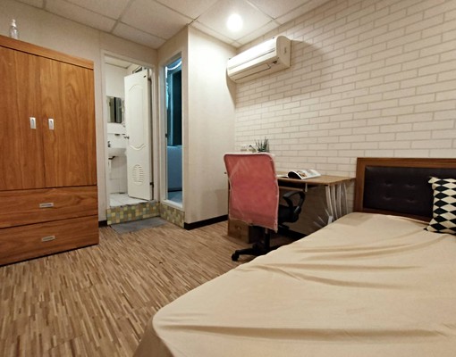 捷運新店區公所套房(全新獨立筒床墊&自用洗衣機＆飲水機) - Image 2