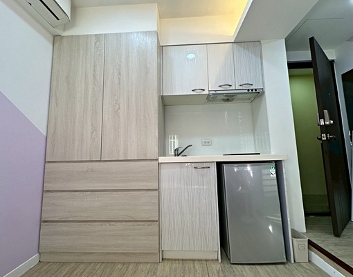 頂溪捷運二樓亮麗套房~廚房,陽台獨立洗衣機 - Image 5