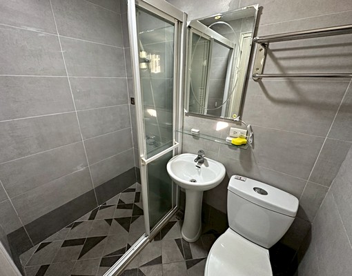 頂溪捷運二樓亮麗套房~廚房,陽台獨立洗衣機 - Image 7