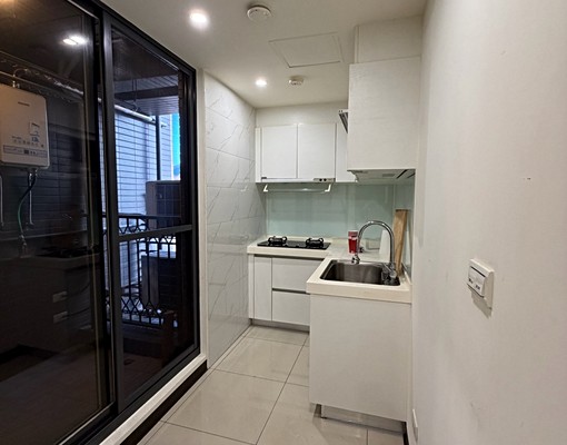 可租補入籍免仲介費|電梯大樓高樓層2房車 - Image 3