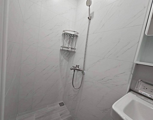 全新整修三房#市中心#有大露台 - Image 13