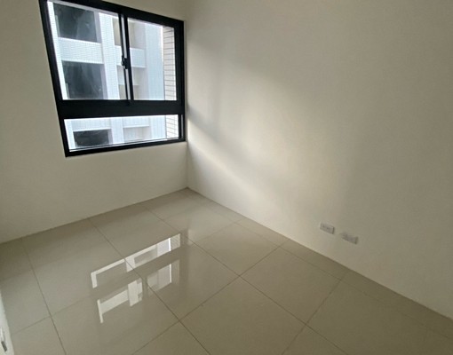 新平國小樹孝商圈/全新社區精美大四房平車/可租補/家具可談 - Image 11