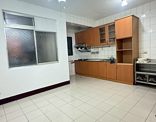 近捷運永安市場站免爬高大坪數空間三陽台(可租補/免服務費) - Image 3