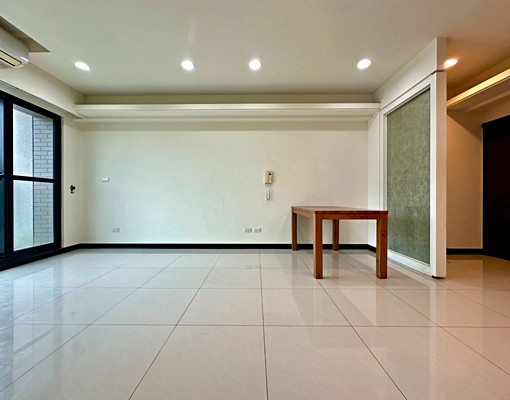 [可租補設籍]三房改兩房漂亮視野平面車位 - Image 2