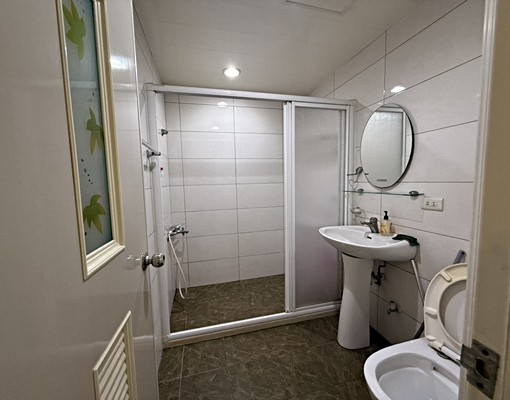 🌷佳瑪商圈|長榮路旁公寓2樓‧ - Image 7