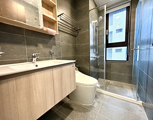 可租補~東村齊賞全新兩房+平車~禁寵神明廳 - Image 2