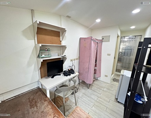 超俗學生套房-近士林捷運站-附近機能好 - Image 3