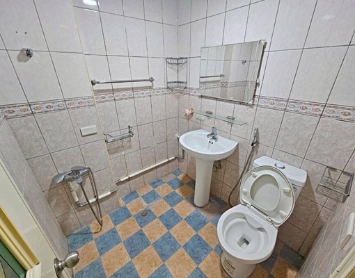 三重國小🏠租補稅籍/正三房大空間/採光通風獨立陽台/台水電 - Image 13