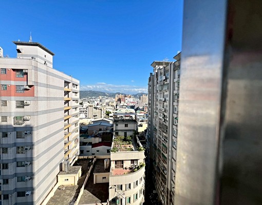 ‼️潭子運動中心勝利商圈❤️電梯三房可寵可租補 - Image 1