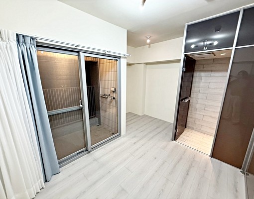 全新完工✦高樓層✦正一房一廳✦可寵✦有家具✦雙租補✦多間可選 - Image 5