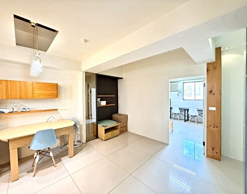 中山醫最愛🍎大慶商圈機能超讚🍎四房平車🍎一層兩戶超單純 - Image 3