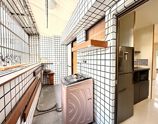 中山醫最愛🍎大慶商圈機能超讚🍎四房平車🍎一層兩戶超單純 - Image 9