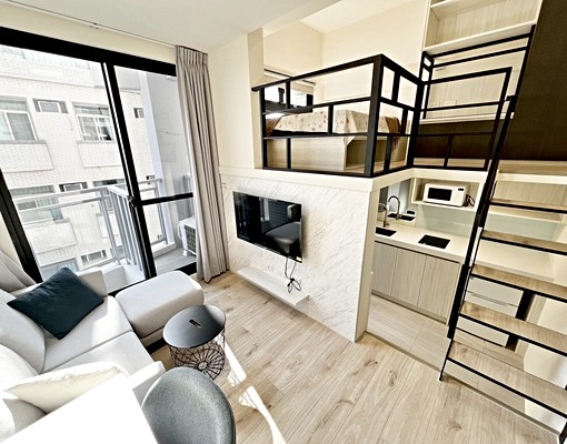 超美樓中樓💛近榮總東海💛電梯免爬樓梯 - Image 1