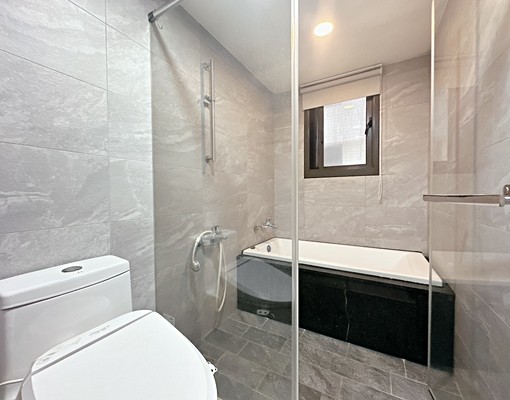 鯨天下溫馨二房含車含管可租補 - Image 7