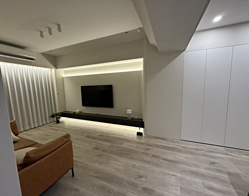 藝文公園|裝潢三房|近運動公園|附傢俱家電平面車位|屋主自租 - Image 2