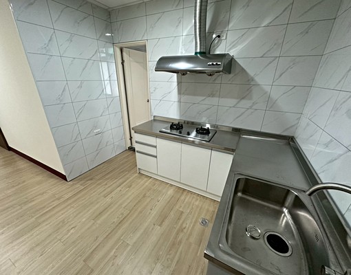 民享街/可租補優質兩房/大陽台大露臺/採光明亮通風佳 - Image 5