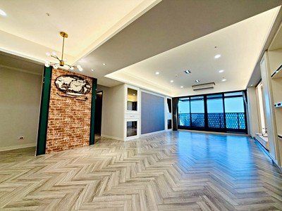 美術館｜凹仔底巨蛋｜邊間採光｜社區最優質｜四房雙平車