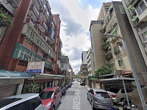 文盛名園大廈