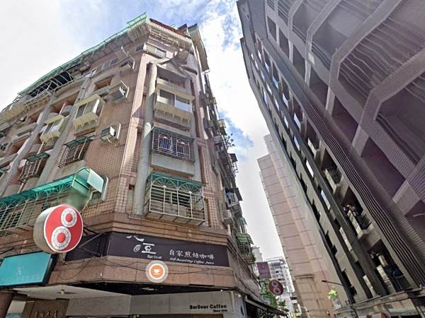 麗仕