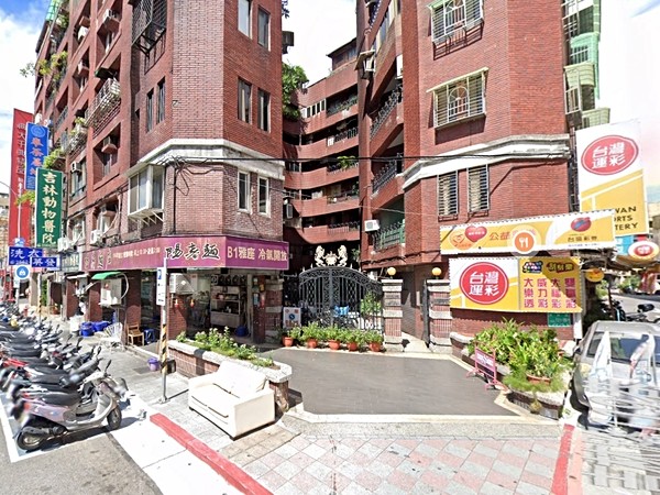 吉林談天樓公寓