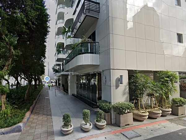 仁愛逸仙大廈