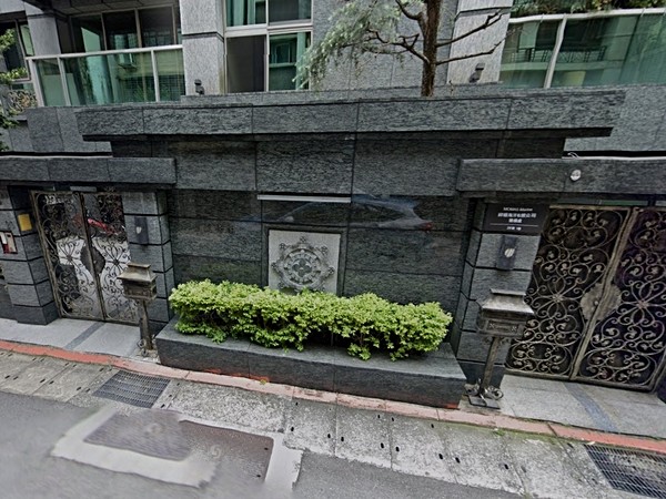 信義峰閣