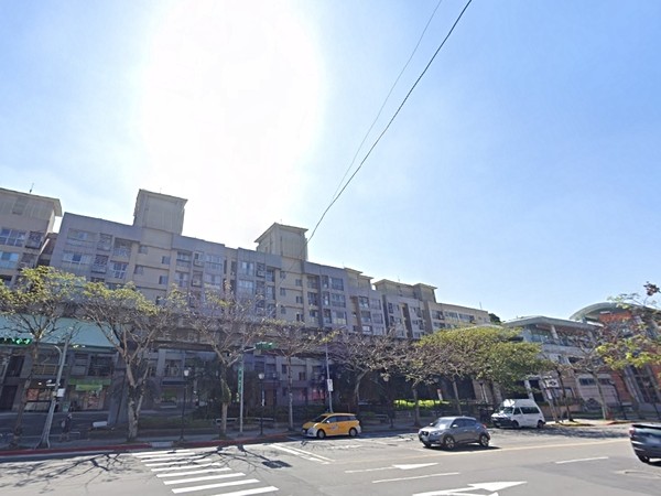 萬芳環遊市大樓