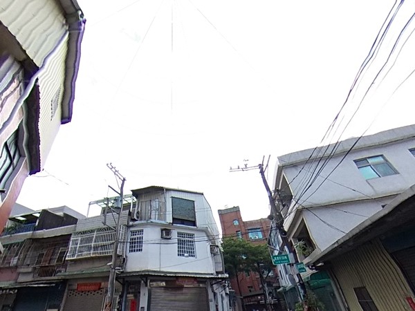 鐿崍居