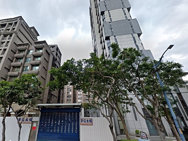 陸江當代