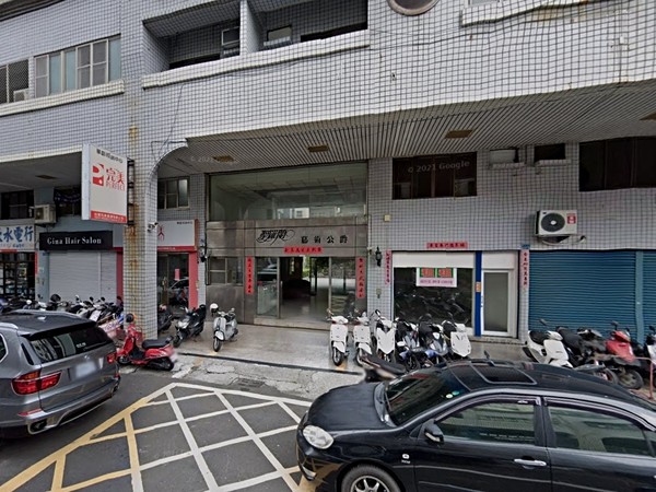 聖羅蘭藝術公爵大廈