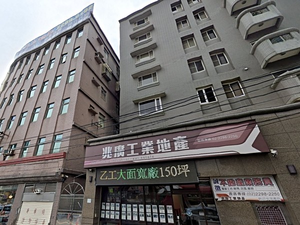 恩滿華廈