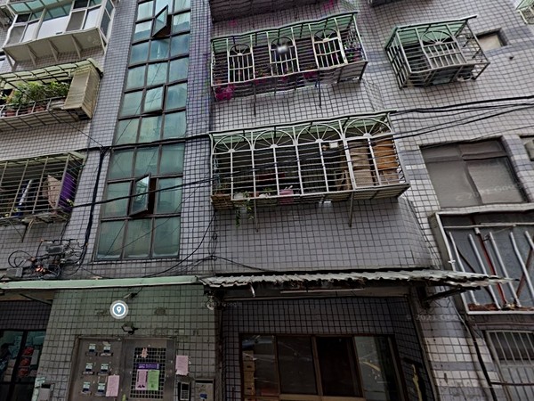 中正路新旺巷45弄1號華廈
