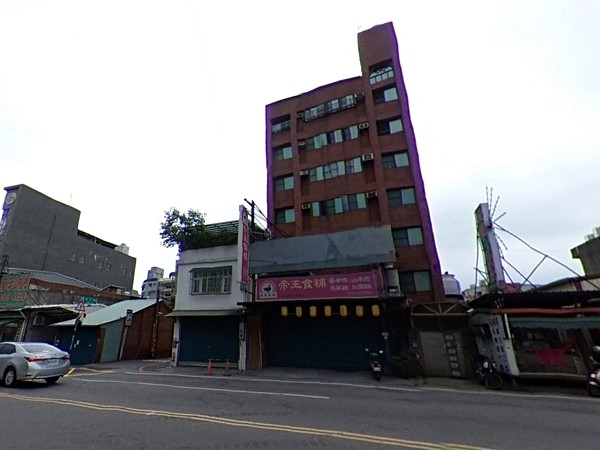 介壽路一段669號華廈