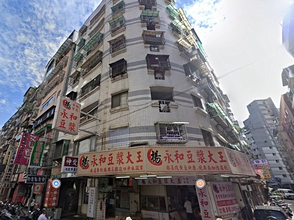 青年城