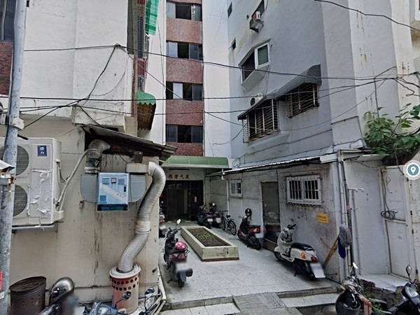 雅芳大廈