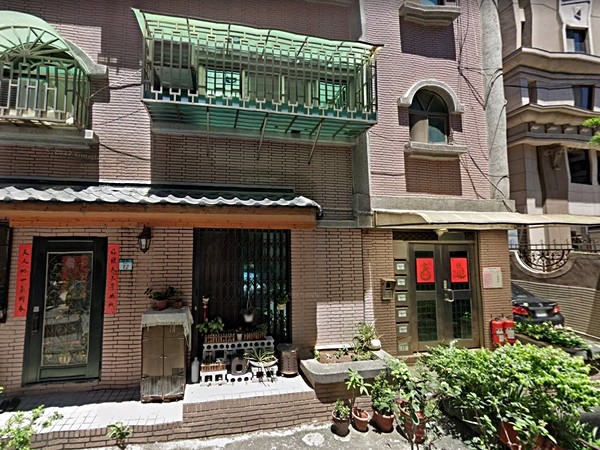 中正路465巷17弄華廈