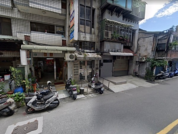 三民路二段245巷43號華廈