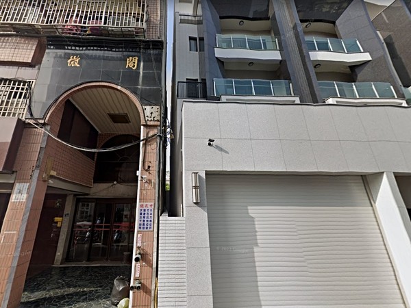 微閣