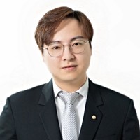 陳育申