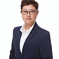 村內里衣