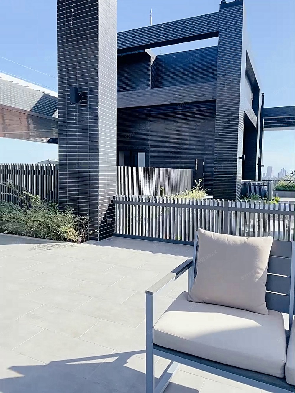 麗晶天際建工商圈精美裝潢*平車另計 - Image 1