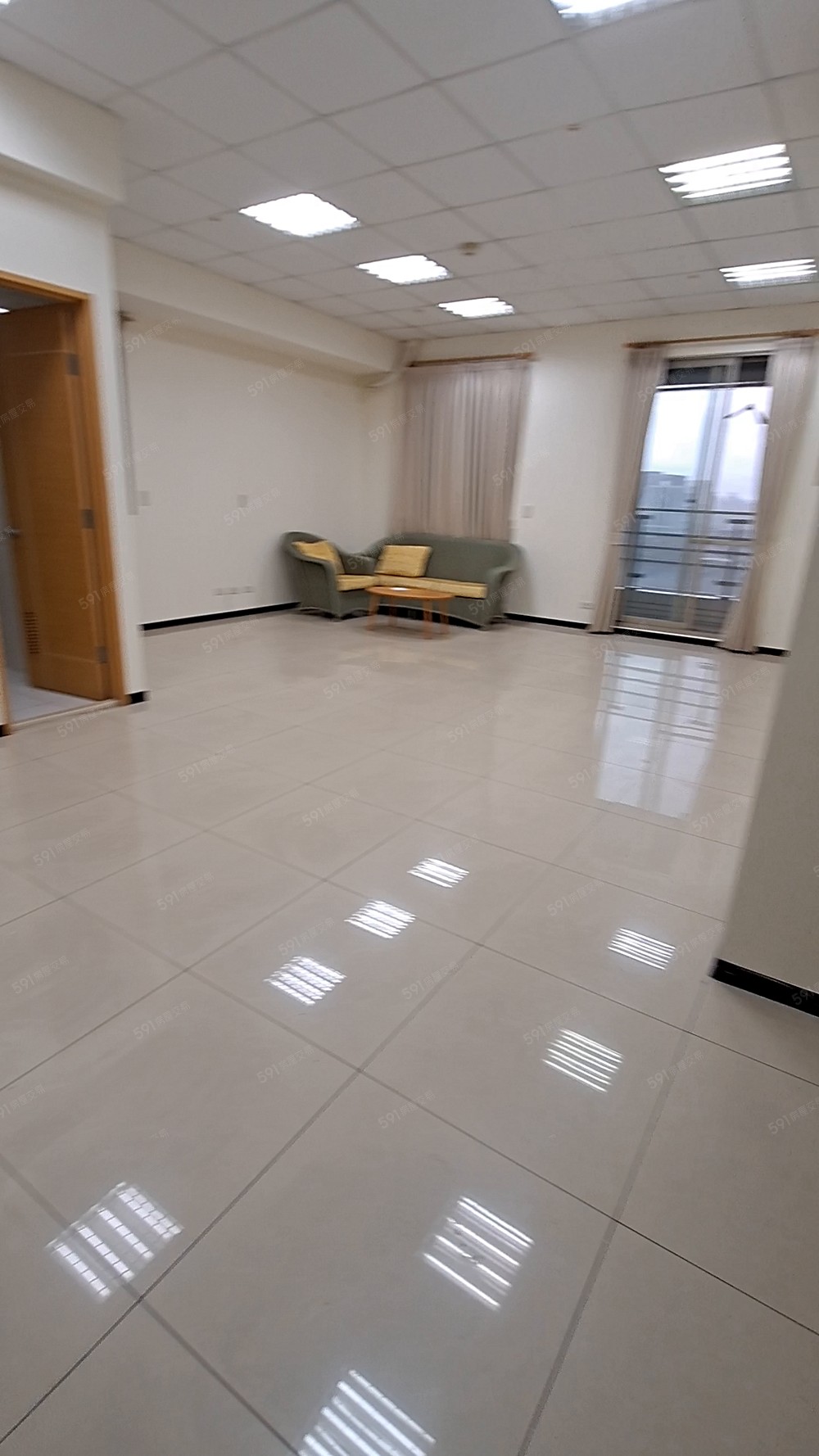 南勢角捷運❤可住辦❤管理員垃圾代收❤ - Image 1