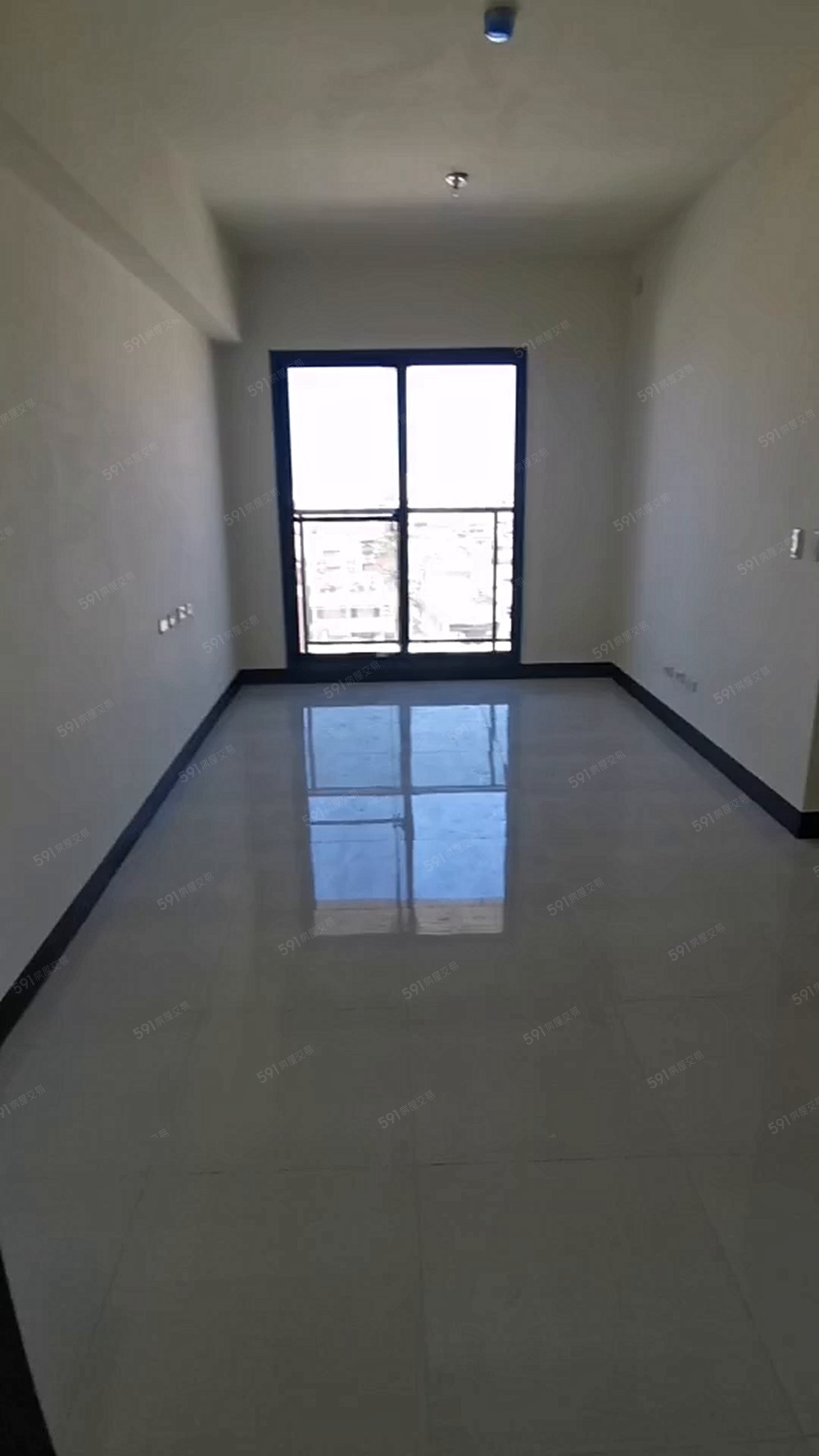 全新山海景二房雙衛可養寵物 - Image 1