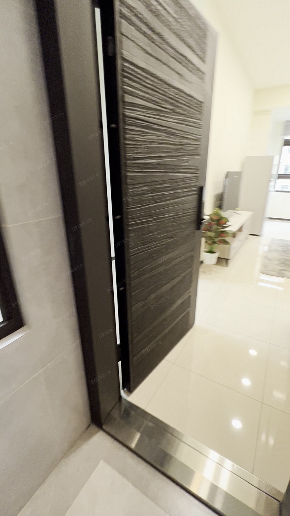 微笑之心邊間双衛2+1全新屋 - Image 1