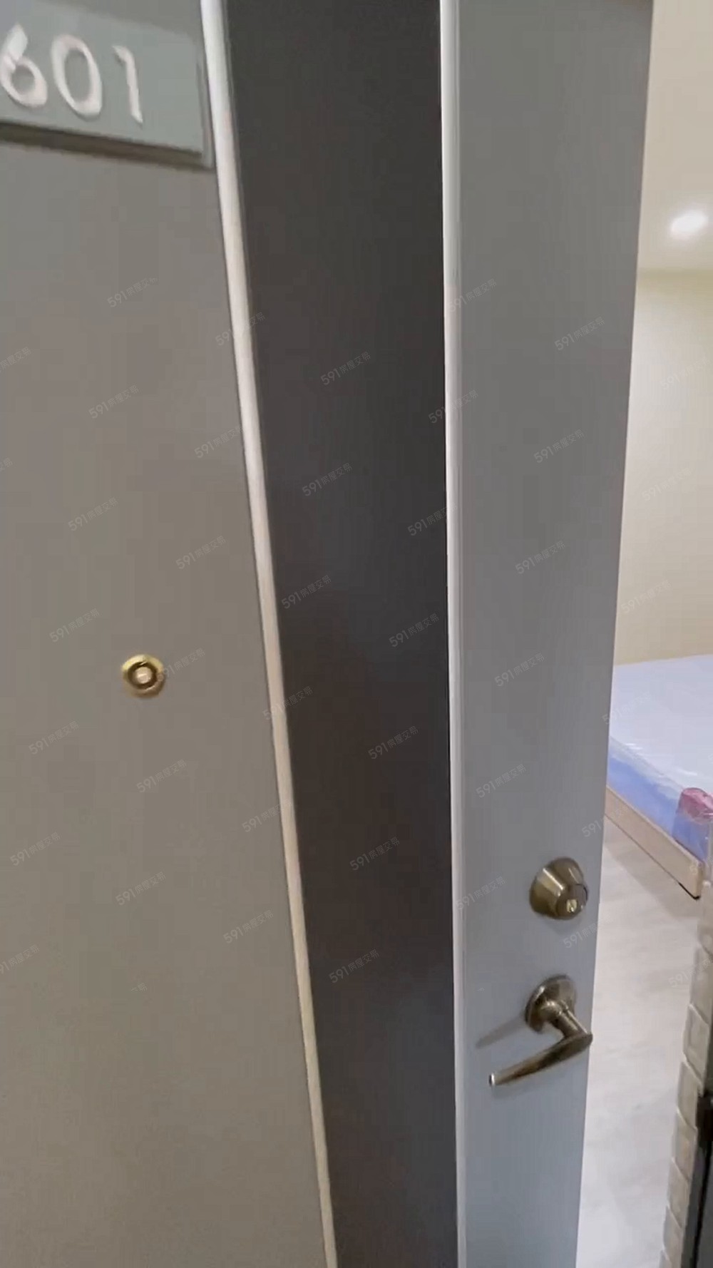 近高鐵🥤可雙租補一層兩戶大空間🥤獨洗陽台流理台汽車好停 - Image 1