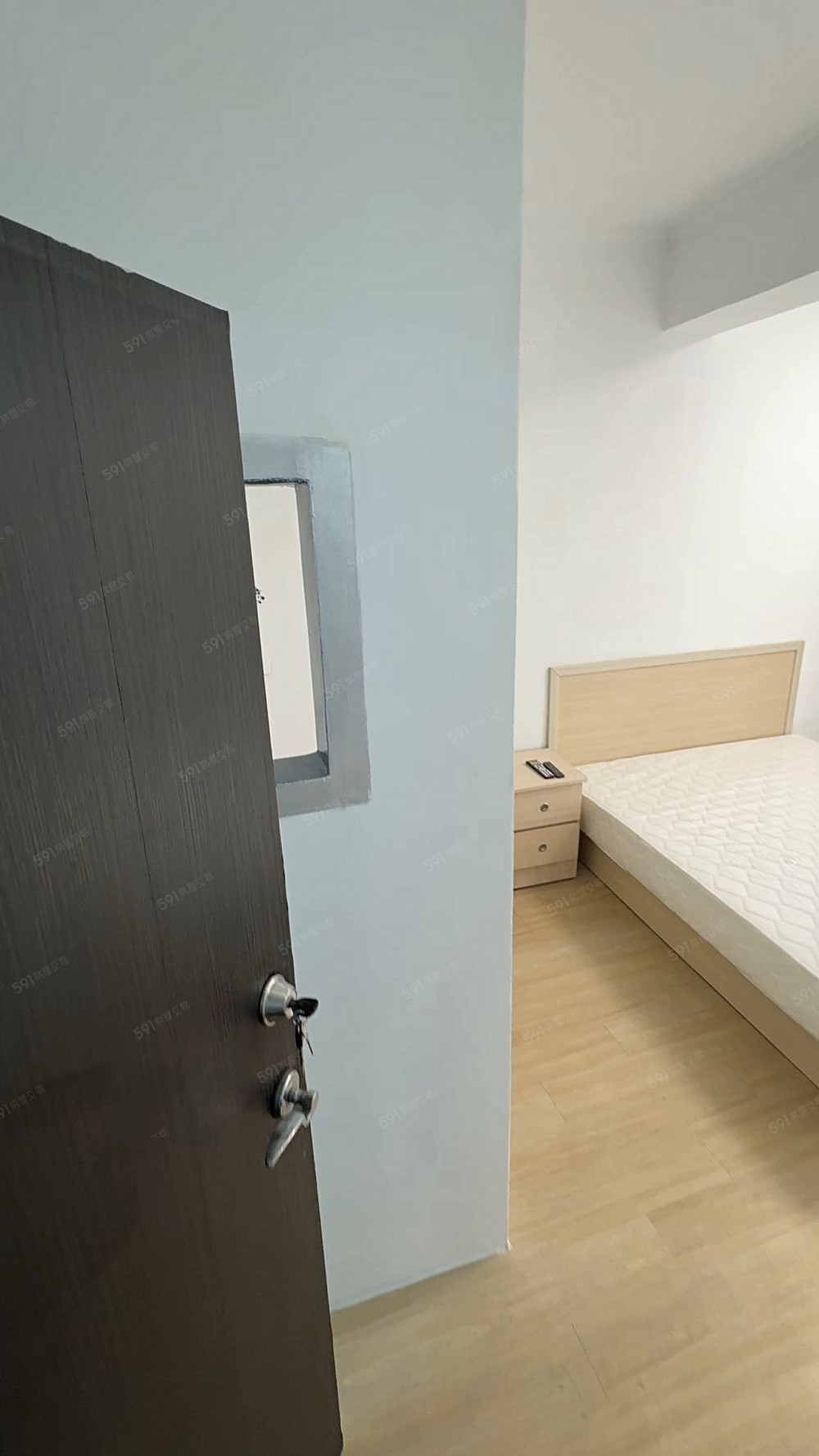 【杰速找房】全新翻修陽台獨洗套房 - Image 1