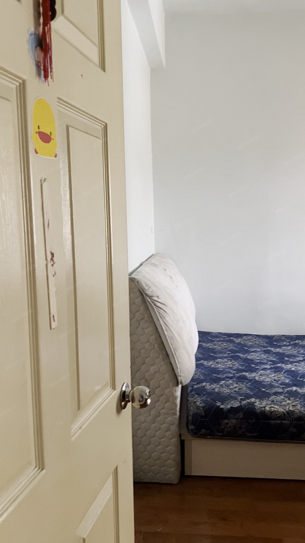 透天大雅房分租，麥當勞旁，免費WiFi，室內停車 - Image 1